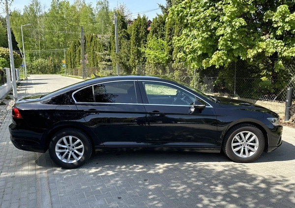 Volkswagen Passat cena 74899 przebieg: 168000, rok produkcji 2020 z Opatów małe 667